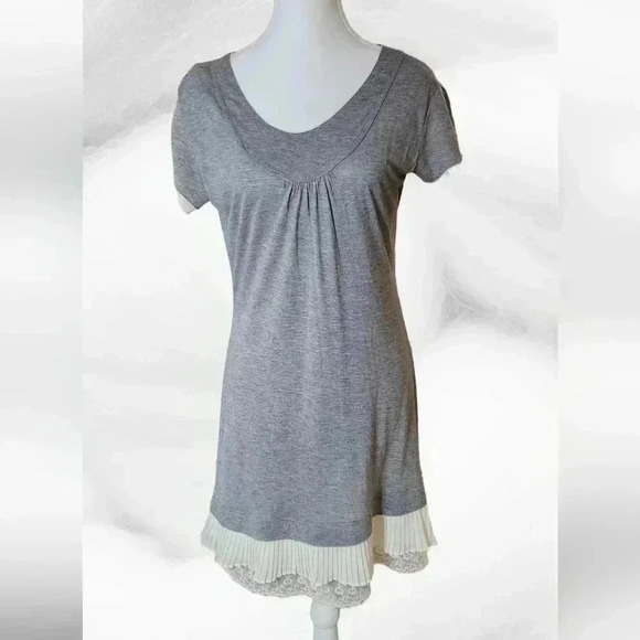 John GALLIANO Women's Gray Short Sleeve T Shirt Dress Ruffles  Lace Top Size L - Picture 1 of 9